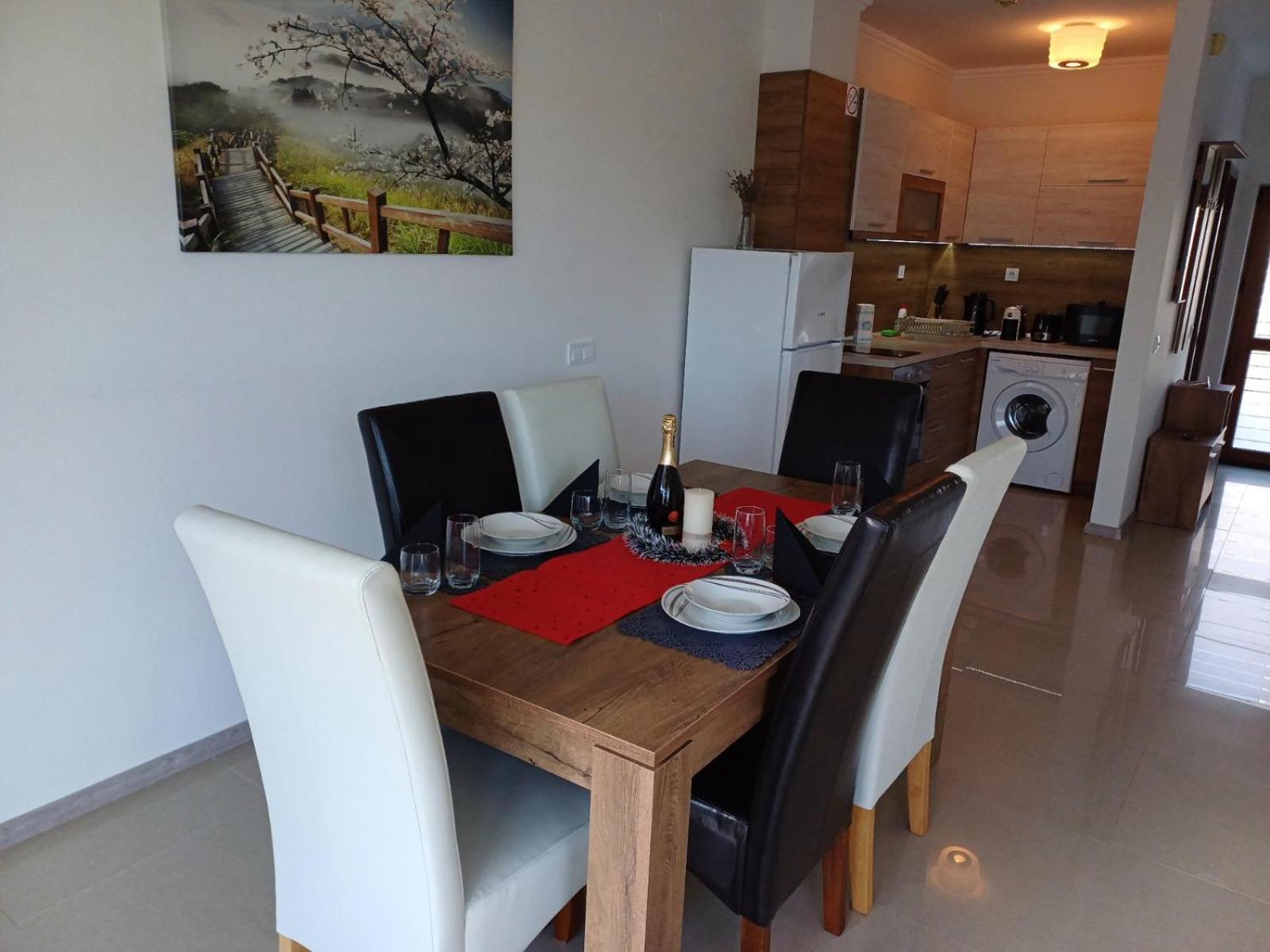 Lighthouse 3 Bedrooms Villa F36 Baltsjik Eksteriør bilde